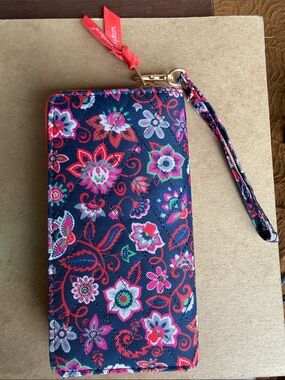 Simply Southern Floral Zip Wristlet Wallet in Navy with Pink & Red Flowers
